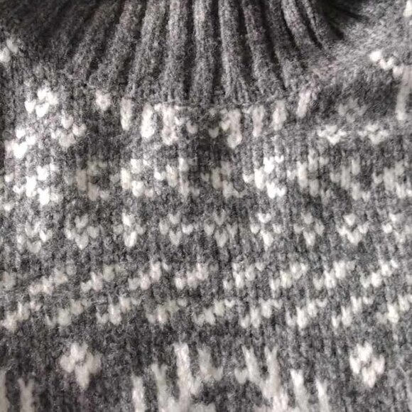 WindRiver Heritage Knit Sweater - Picture 3 of 4